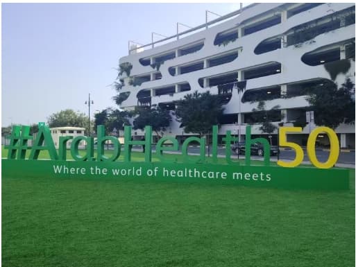 HHAO MEDI team with customers at Arab Health 2025 in Dubai
